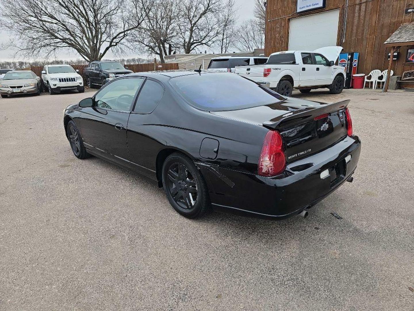 2006 BLACK CHEVROLET MONTE CARLO LTZ (2G1WN151269) with an 3.9L engine, Automatic transmission, located at 495 Old Highway 20 West, South Sioux City, NE, 68776, (402) 494-2677, 42.458408, -96.443512 - Photo#10