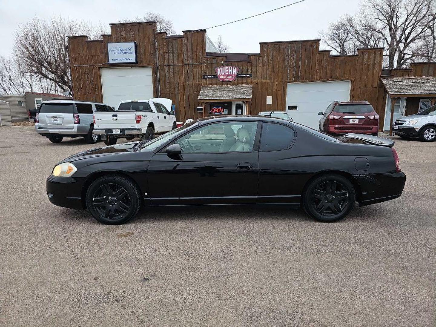 2006 BLACK CHEVROLET MONTE CARLO LTZ (2G1WN151269) with an 3.9L engine, Automatic transmission, located at 495 Old Highway 20 West, South Sioux City, NE, 68776, (402) 494-2677, 42.458408, -96.443512 - Photo#2