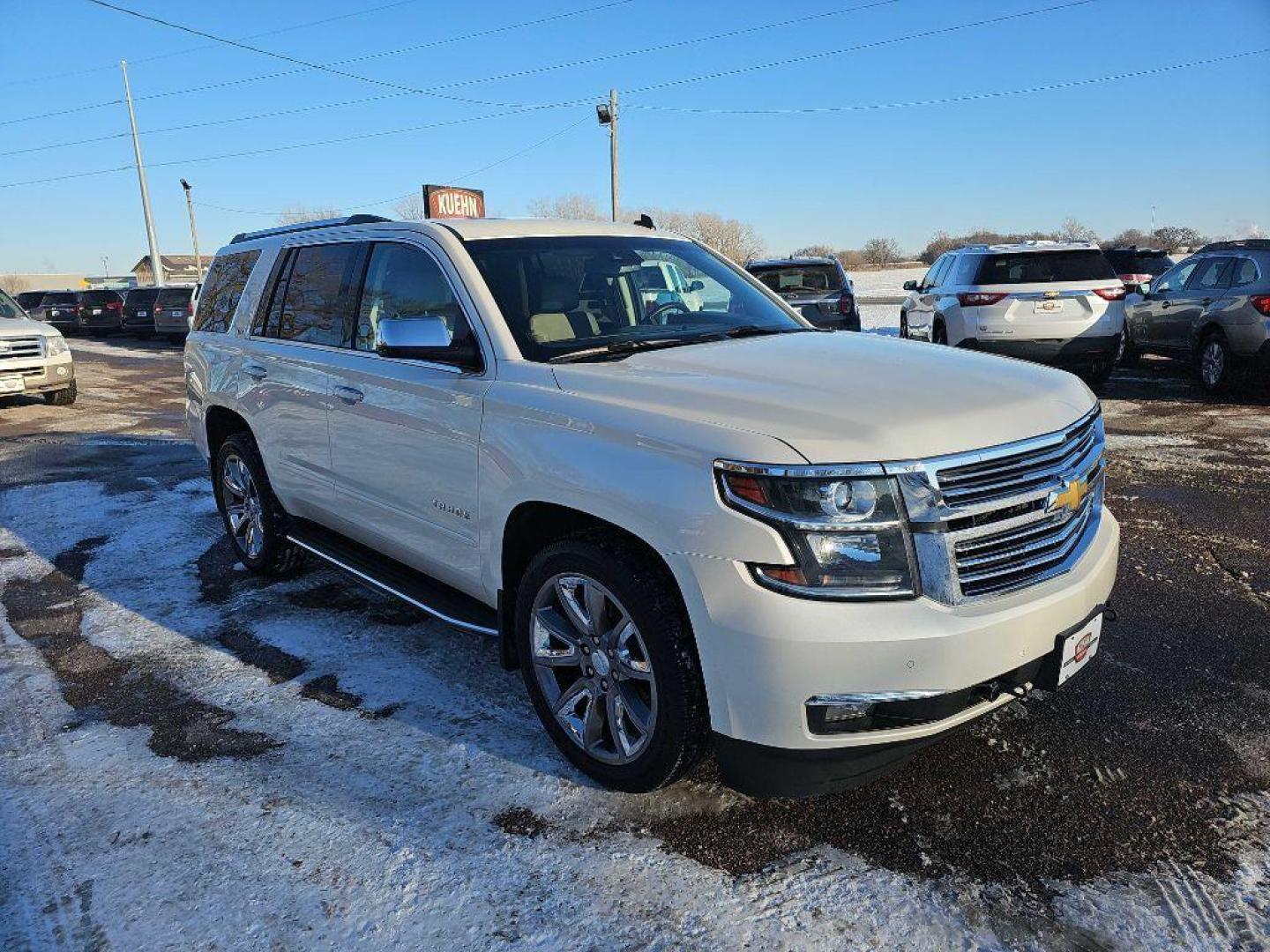 2015 WHITE CHEVROLET TAHOE 1500 LTZ (1GNSKCKCXFR) with an 5.3L engine, Automatic transmission, located at 495 Old Highway 20 West, South Sioux City, NE, 68776, (402) 494-2677, 42.458408, -96.443512 - Photo#5