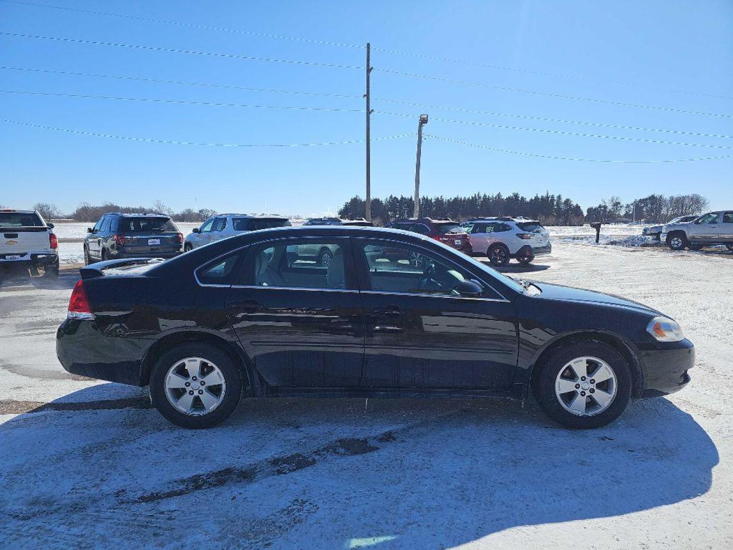 2011 BLUE CHEVROLET IMPALA LT (2G1WG5EK4B1) with an 3.5L engine, Automatic transmission, located at 495 Old Highway 20 West, South Sioux City, NE, 68776, (402) 494-2677, 42.458408, -96.443512 - Photo#1