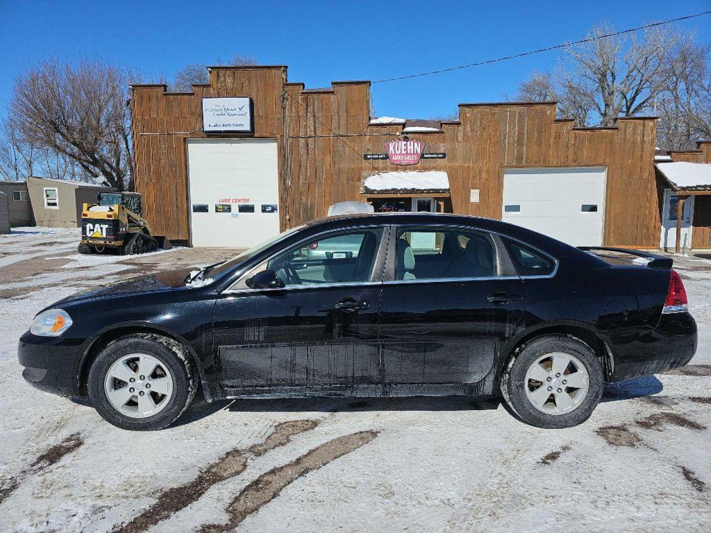 2011 BLUE CHEVROLET IMPALA LT (2G1WG5EK4B1) with an 3.5L engine, Automatic transmission, located at 495 Old Highway 20 West, South Sioux City, NE, 68776, (402) 494-2677, 42.458408, -96.443512 - Photo#4