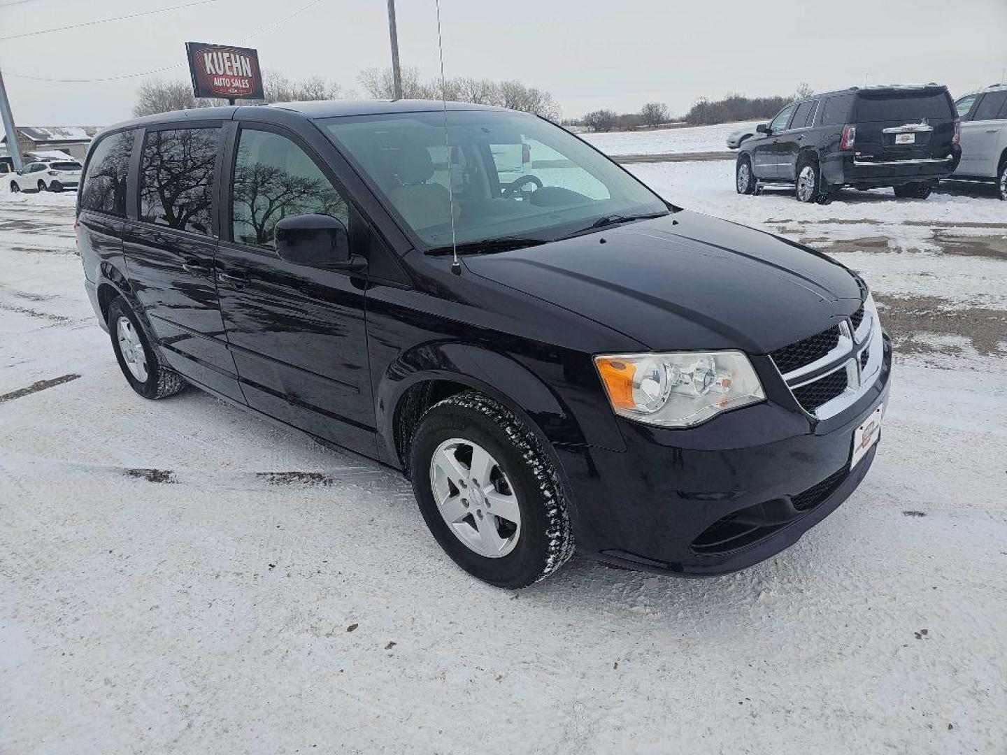 2011 BLACK DODGE GRAND CARAVAN MAINSTREET (2D4RN3DG2BR) with an 3.6L engine, Automatic transmission, located at 495 Old Highway 20 West, South Sioux City, NE, 68776, (402) 494-2677, 42.458408, -96.443512 - Photo#18