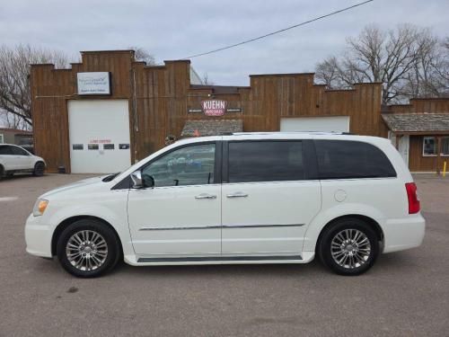 2011 CHRYSLER TOWN and COUNTRY LIMITED